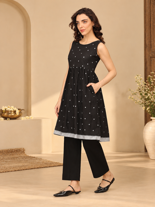 Back in Blackloom Women's Handloom Co-ord Set