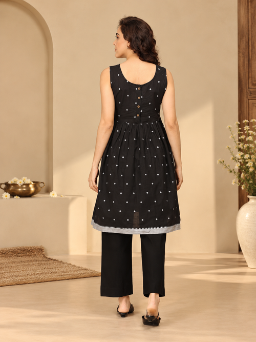 Back in Blackloom Women's Handloom Co-ord Set