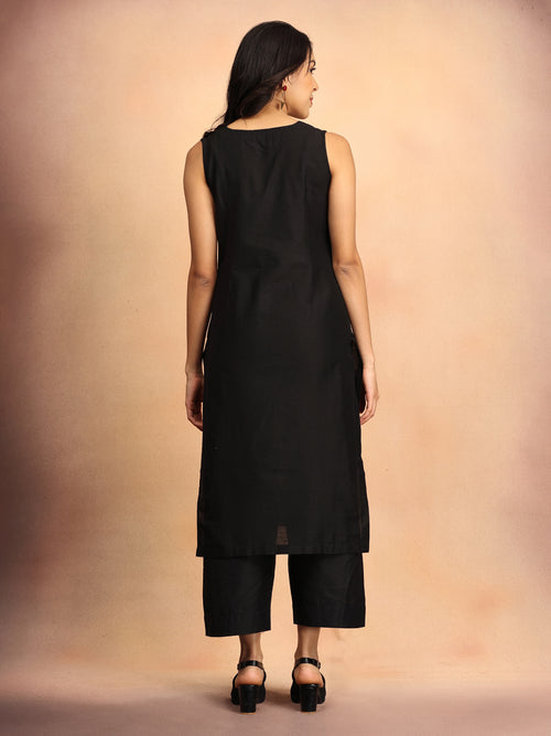 The Modern Muse Women's Shacket Kurta set with Trousers