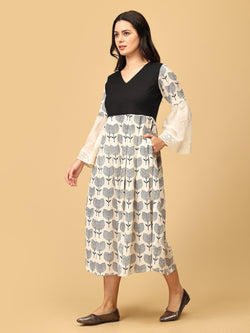 Tulip to the Lace Woman's Midi Dress